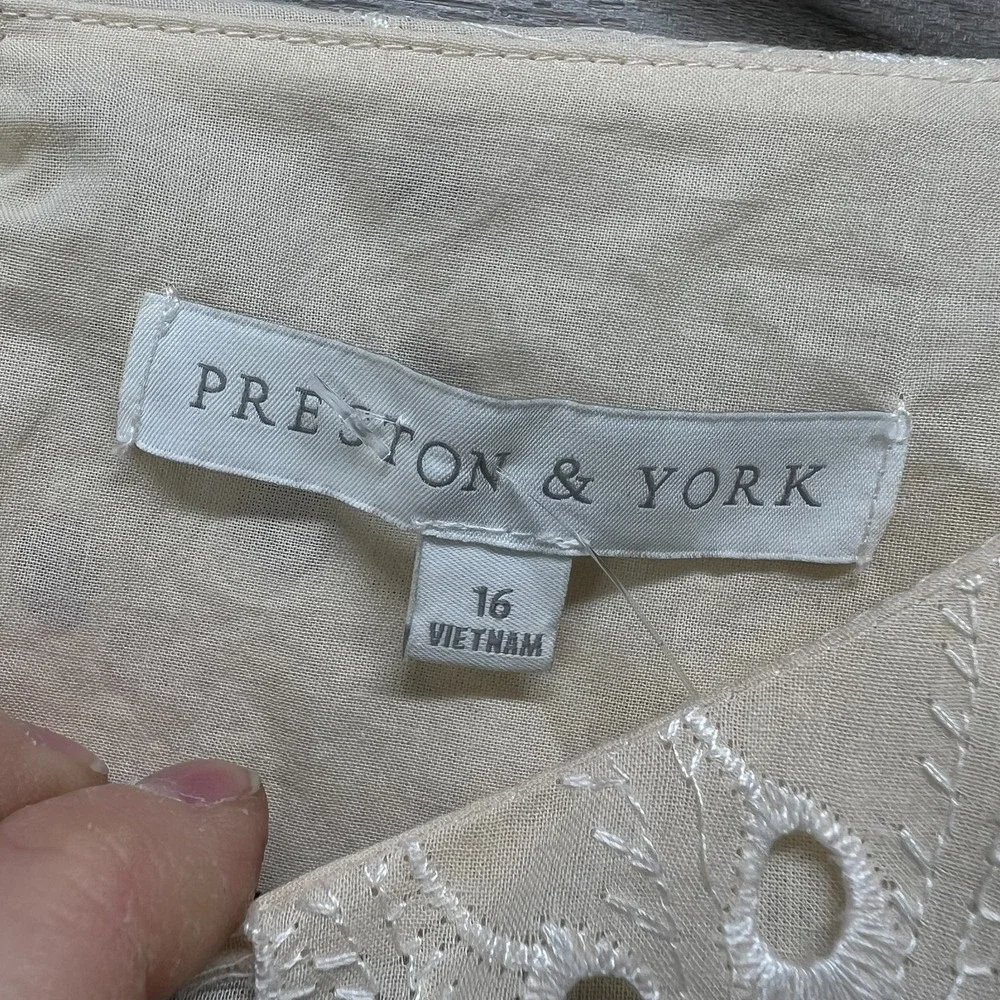 Preston‎ & York Sheath Dress Women's Size 16 Beige 3/4 Sleeve Eyelet Embroidered